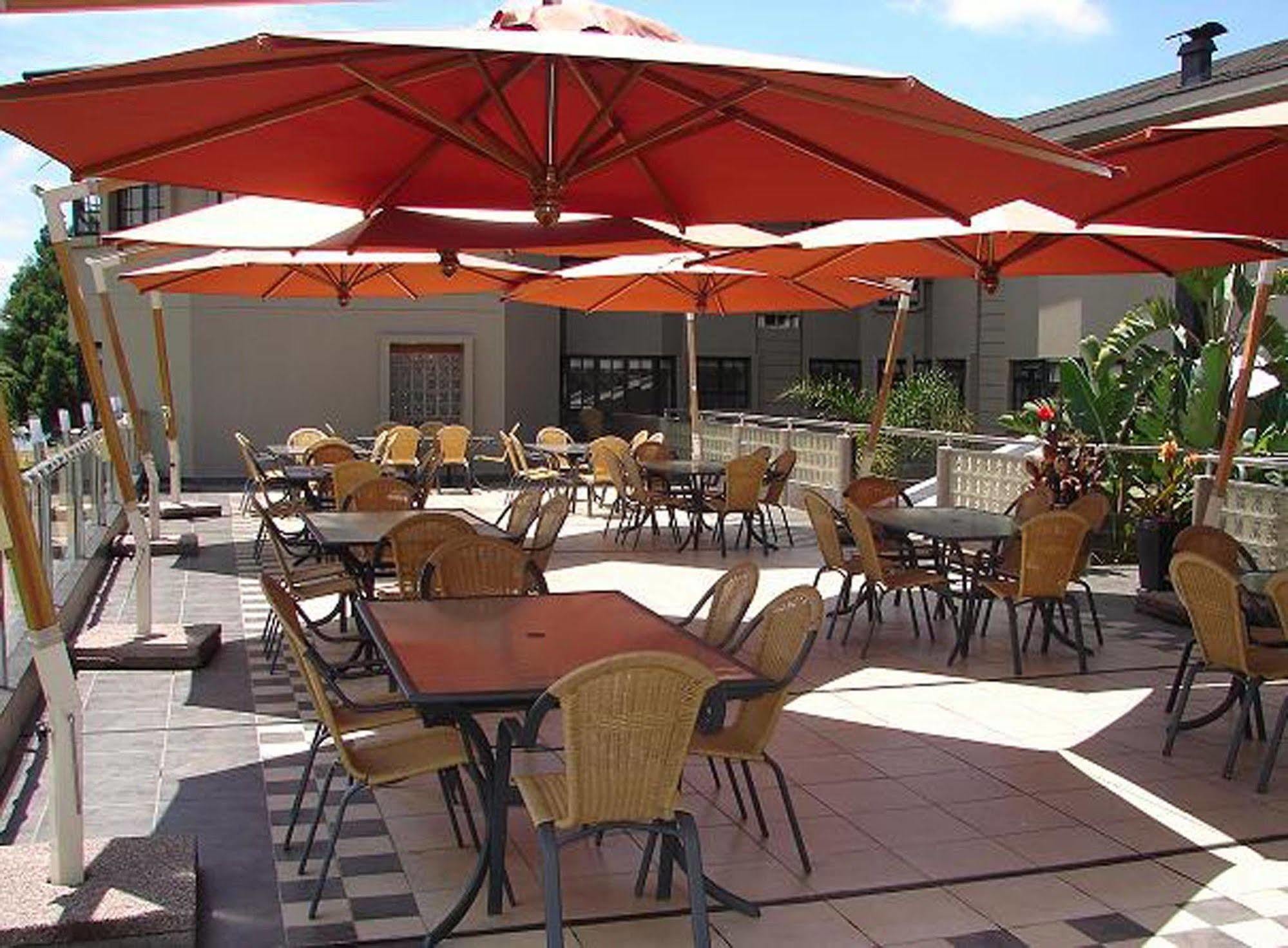 The Lakes Hotel & Conference Centre Benoni Exterior photo