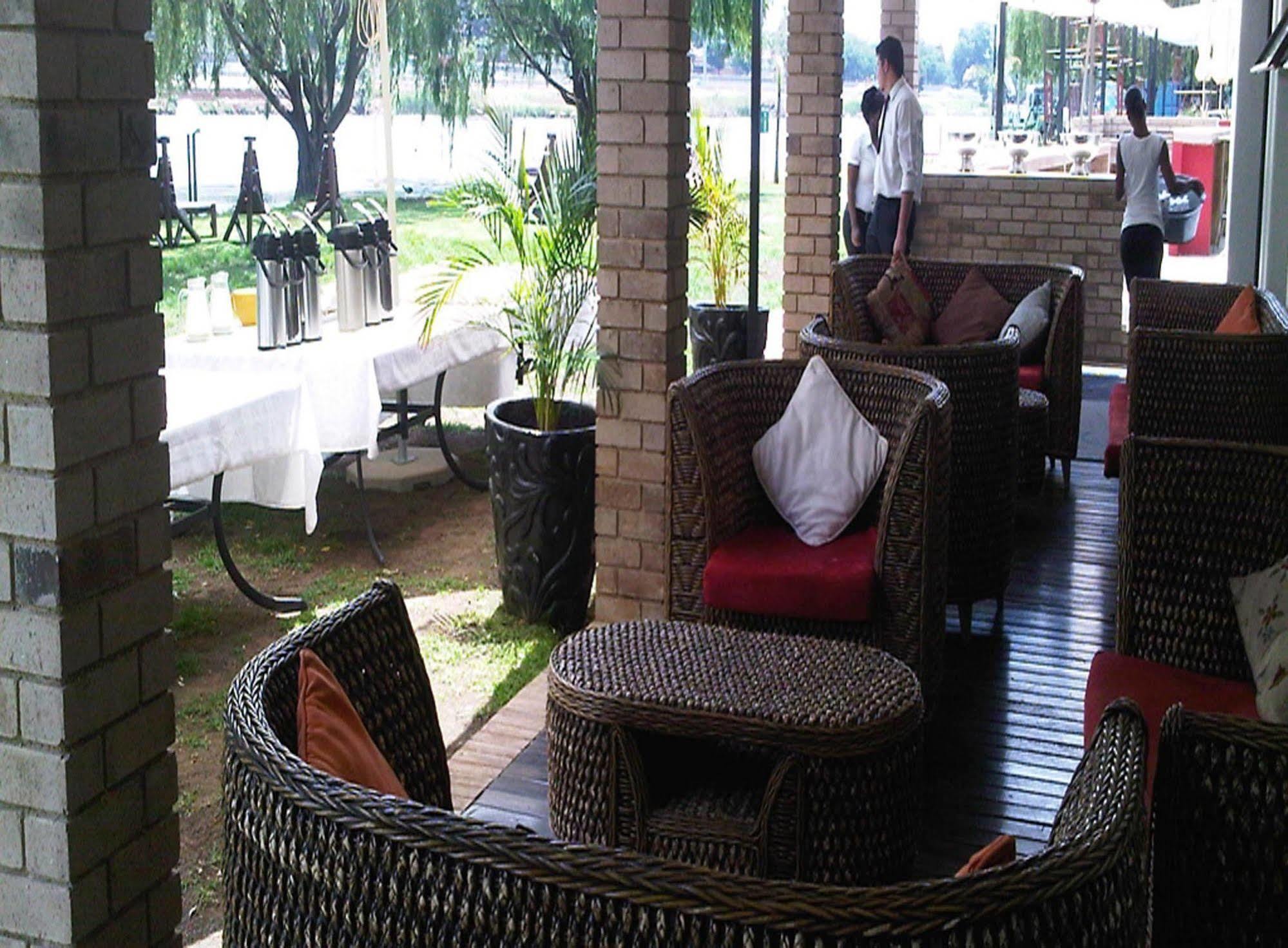 The Lakes Hotel & Conference Centre Benoni Exterior photo