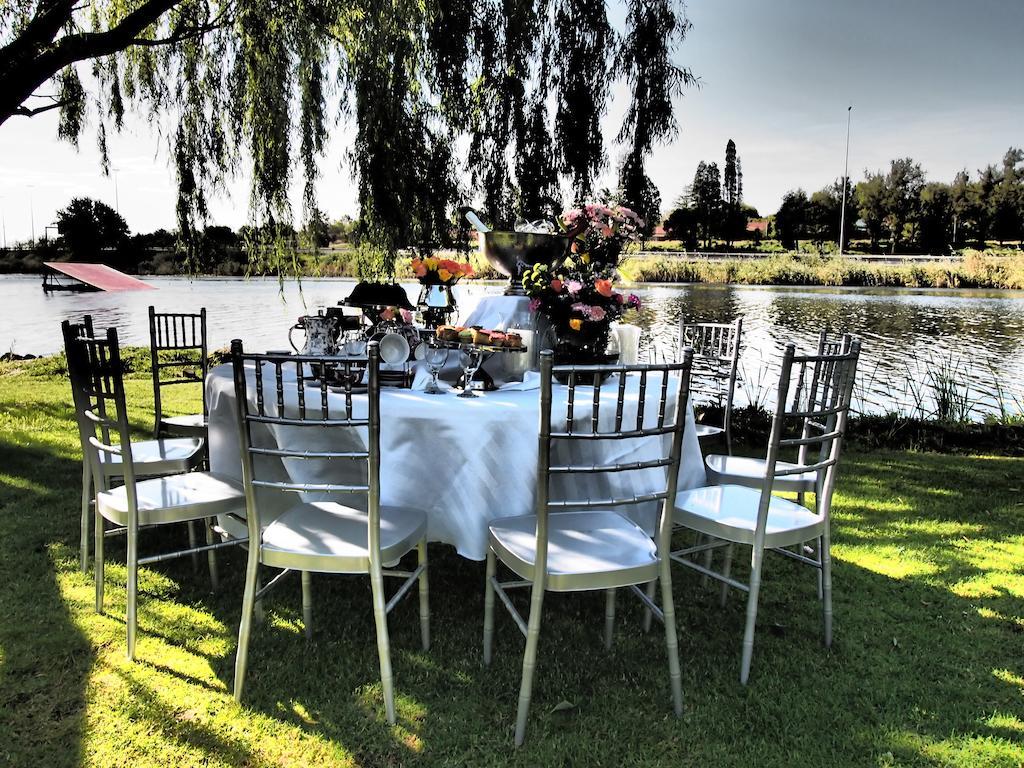 The Lakes Hotel & Conference Centre Benoni Exterior photo